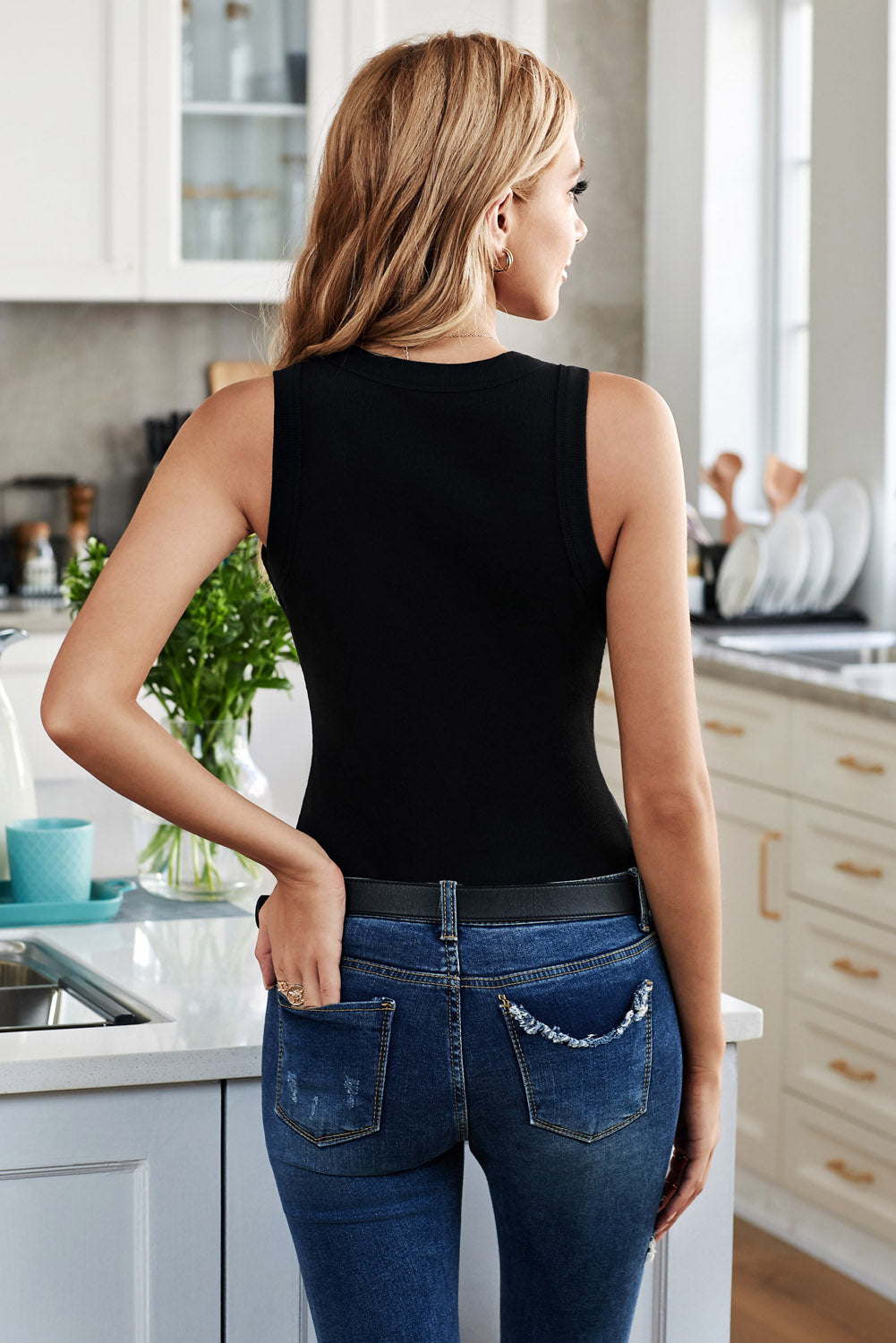 Blue Solid Round Neck Ribbed Tank Top